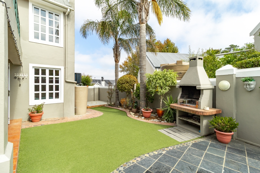 4 Bedroom Property for Sale in Zevendal Western Cape